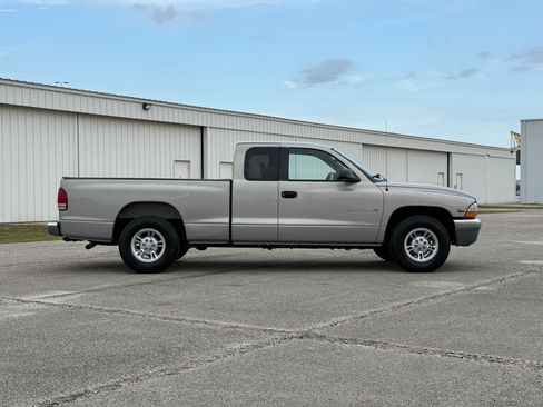 Used 2000 Dodge Dakota Sport RWD image 10