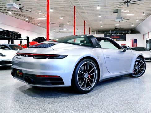Used 2021 Porsche 911 Targa 4S AWD/4WD image 17