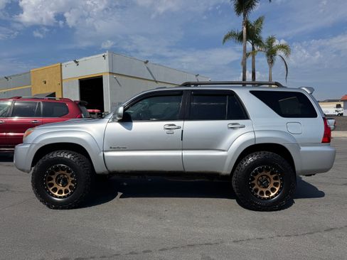 Used 2007 Toyota 4Runner Sport image 2