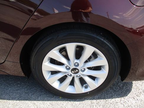 Used 2016 Kia Optima EX image 13