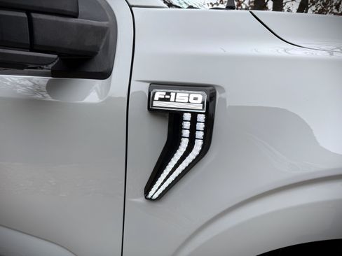 Used 2023 Ford F150 XLT image 11