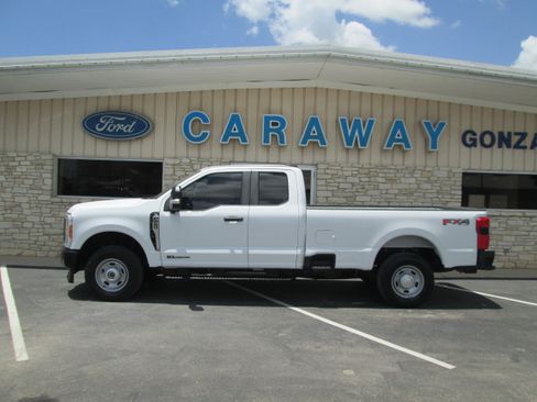 Used 2023 Ford F250 4x4 SuperCab Super Duty image 23