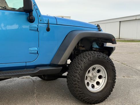 Used 2010 Jeep Wrangler 4WD Sport image 45
