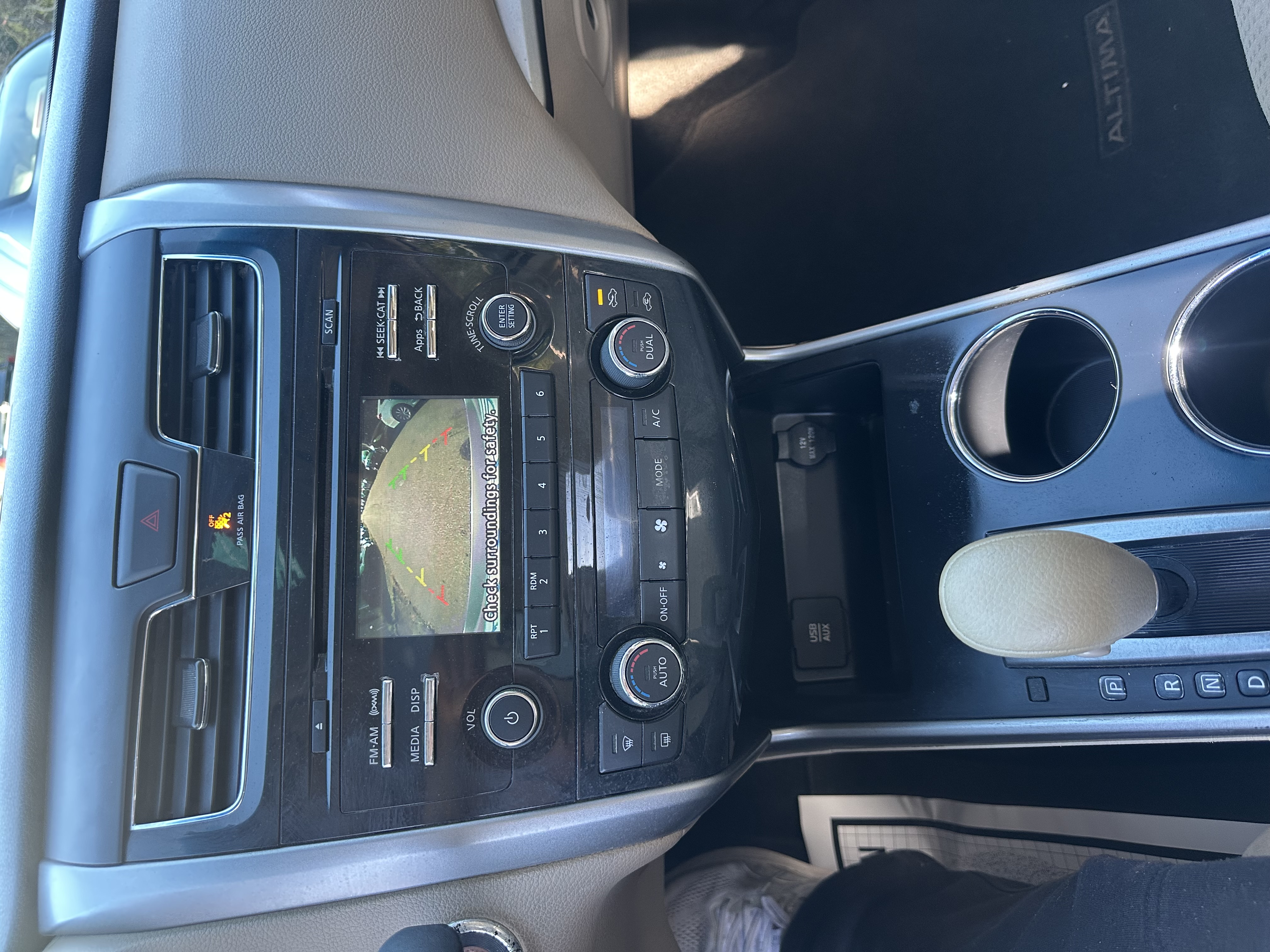 Used 2015 Nissan Altima SV FWD image 12