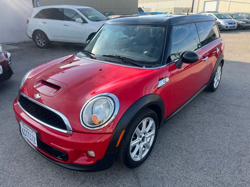 Used 2011 MINI Cooper Clubman S image 2