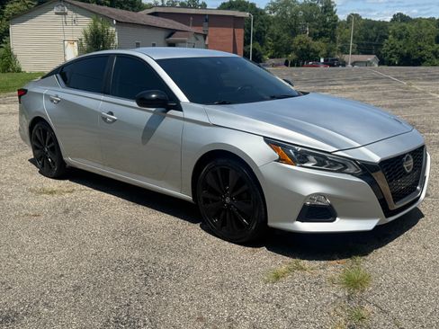 Used 2022 Nissan Altima 2.5 SR FWD image 4