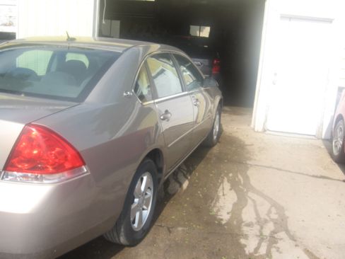 Used 2007 Chevrolet Impala LT FWD image 4