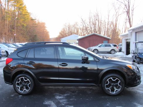 Used 2015 Subaru XV Crosstrek 2.0i Limited image 11