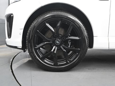 Used 2022 Land Rover Range Rover Sport SVR image 11