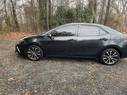 Used 2019 Toyota Corolla SE image 12