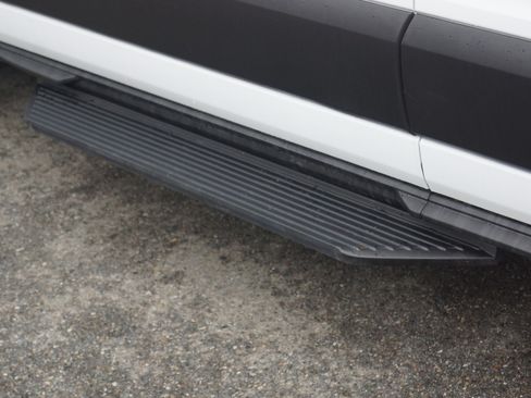 Used 2023 Ford Transit 350 XL image 17