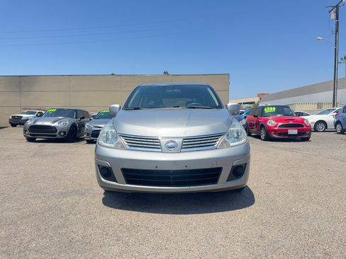 Used 2008 Nissan Versa Hatchback FWD image 13