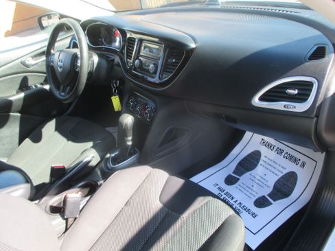 Used 2016 Dodge Dart SE image 3
