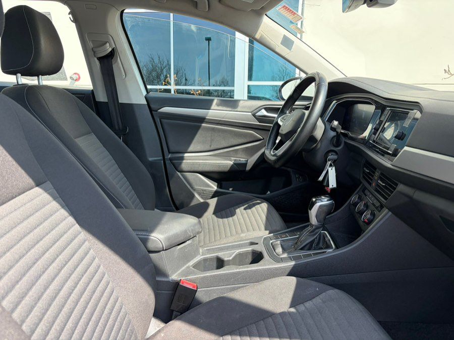 Used 2022 Volkswagen Jetta S FWD image 29