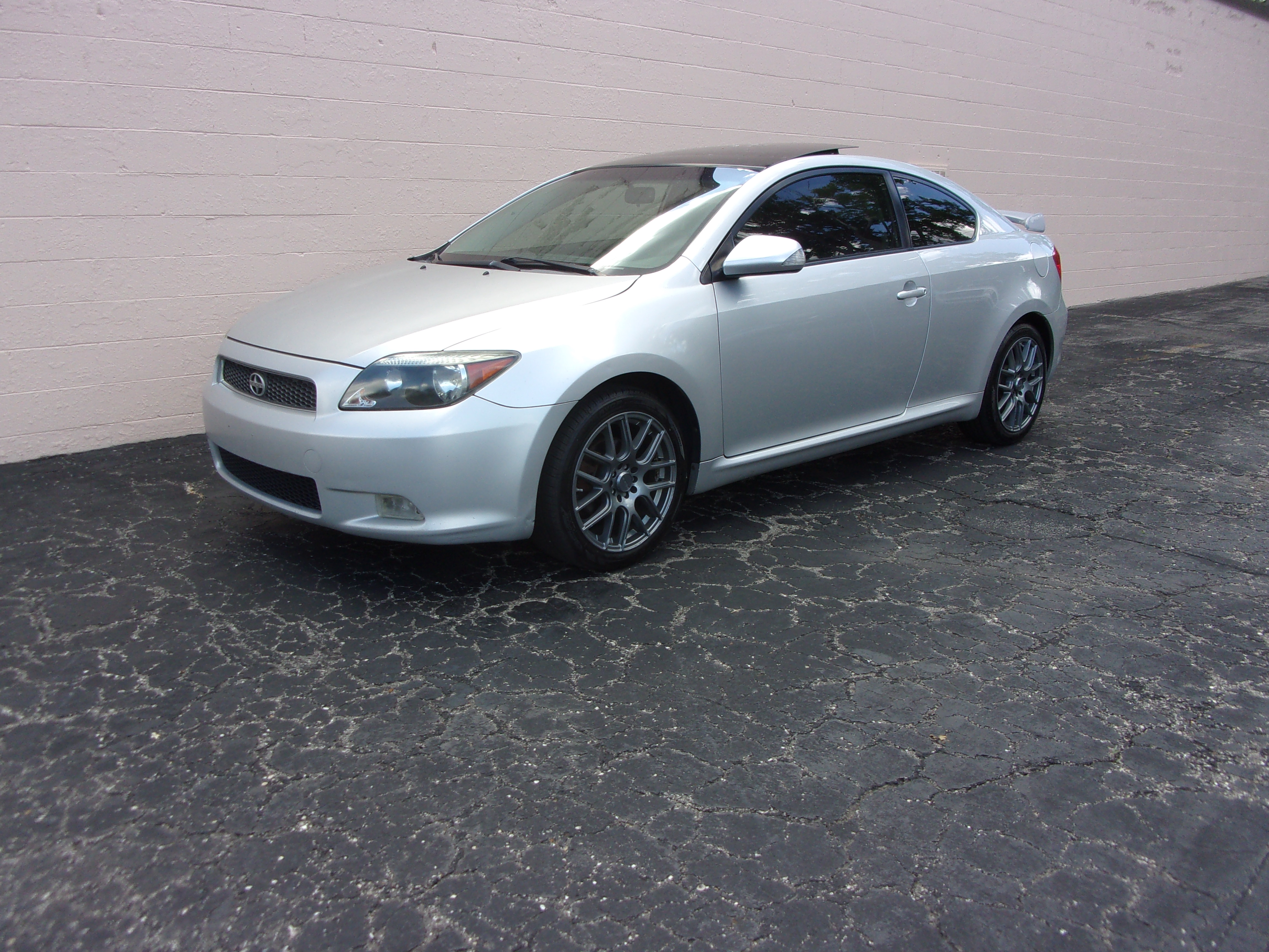 Used 2007 Scion tC UNAVAIL FWD image 1