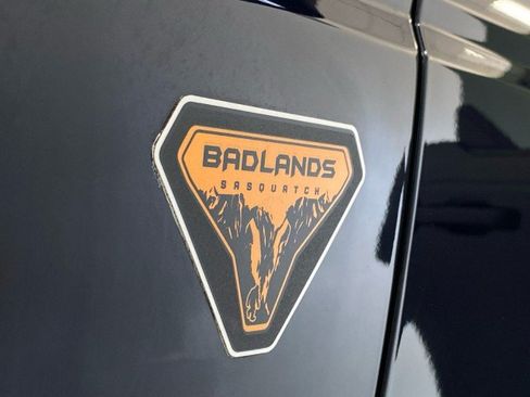 Certified 2021 Ford Bronco Badlands AWD/4WD image 16