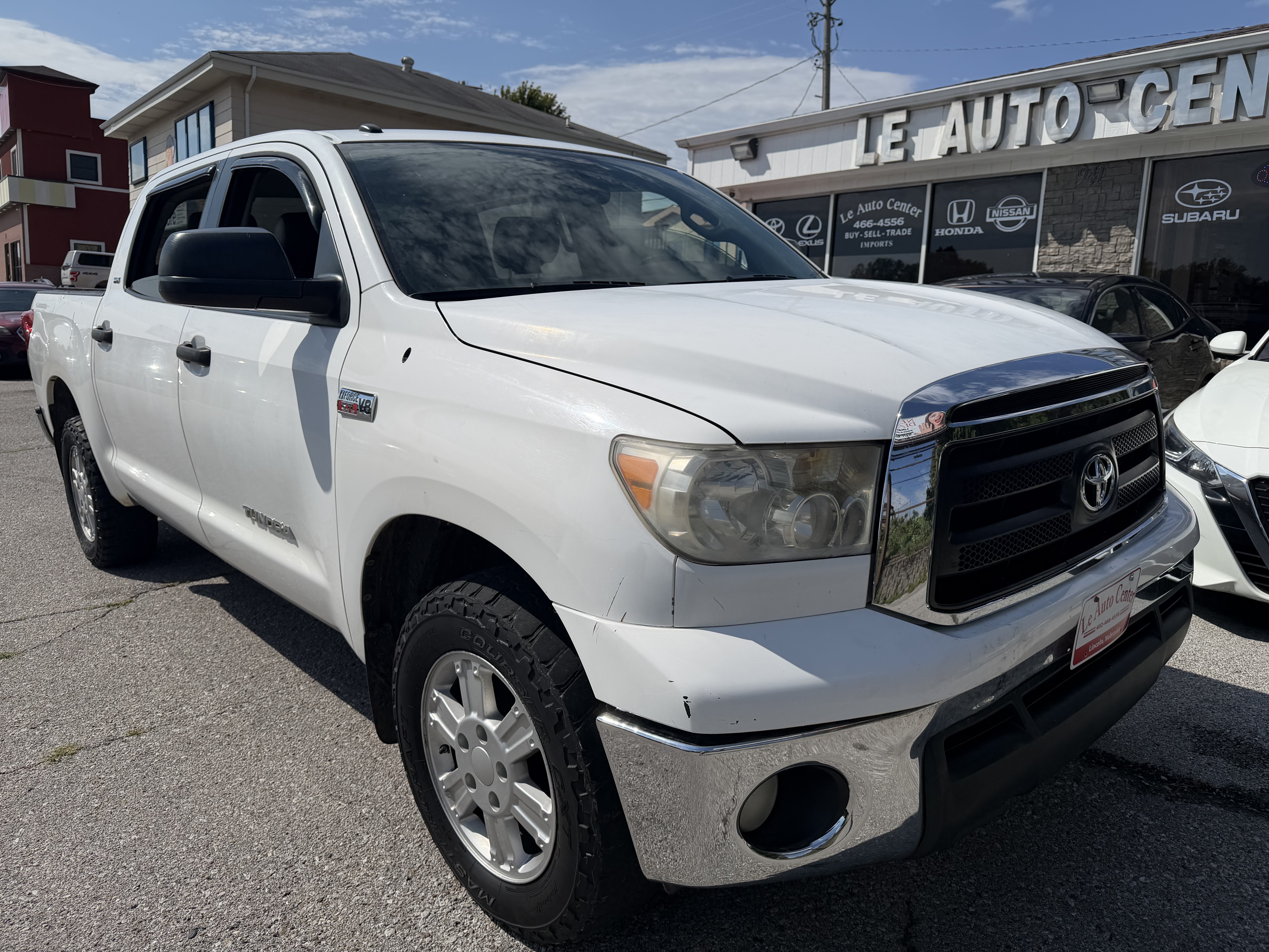 Used 2011 Toyota Tundra 4x4 CrewMax image 5