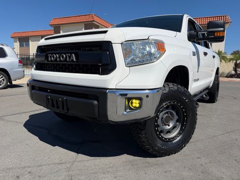 Used 2017 Toyota Tundra TRD Sport image 8