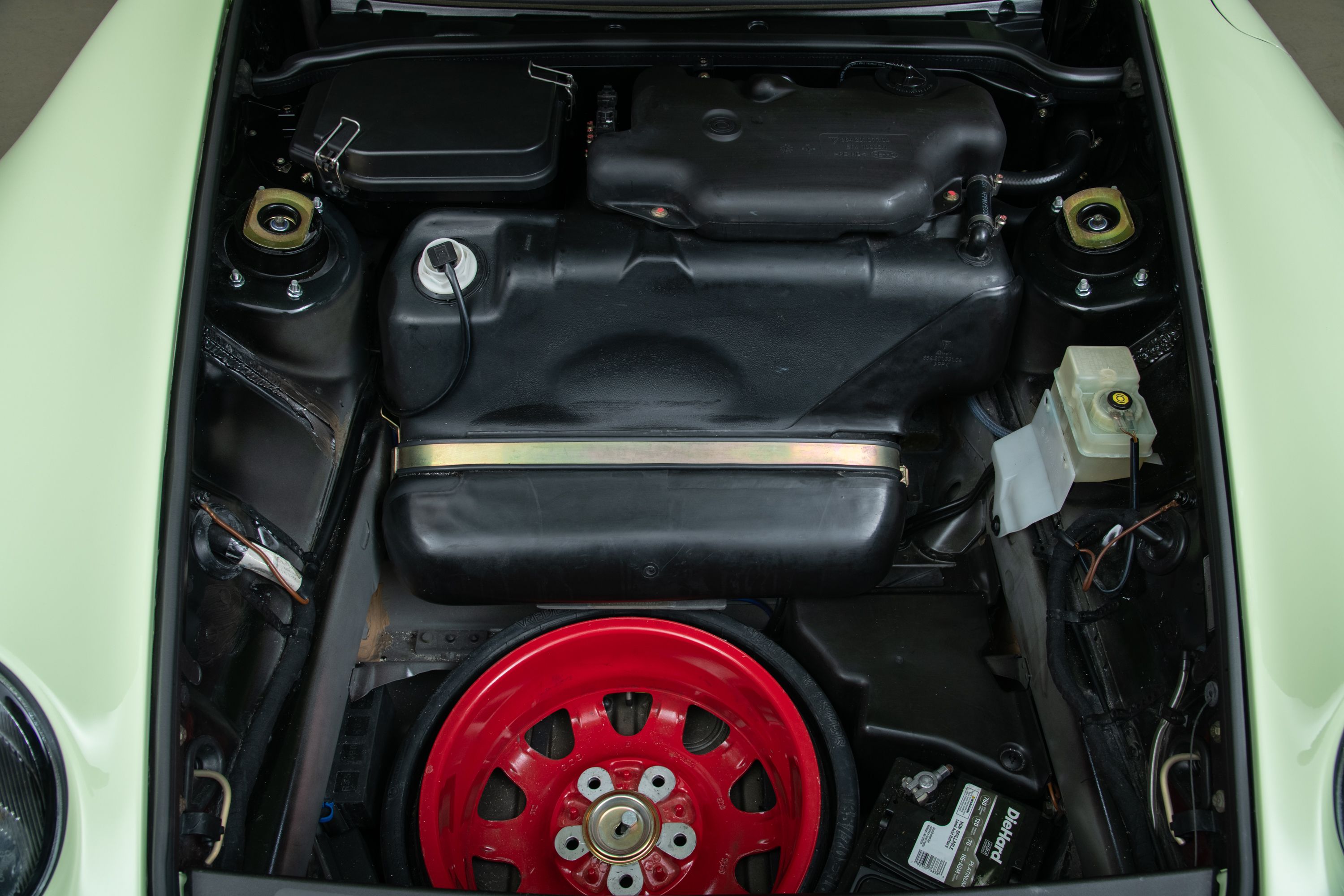 Used 1998 Porsche 911 Carrera S RWD image 32