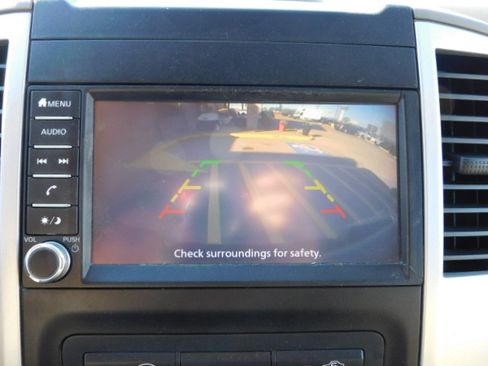 Used 2019 Nissan Frontier SV image 13