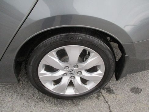 Used 2010 Honda Accord EX-L image 12