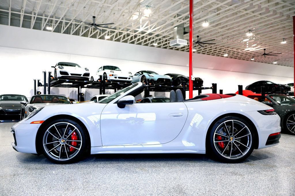 Used 2024 Porsche 911 Carrera 4S AWD/4WD image 4