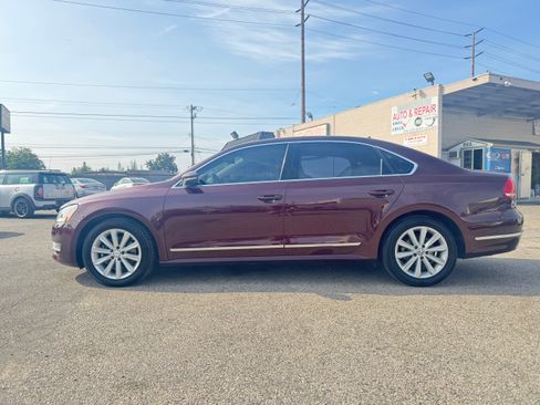 Used 2012 Volkswagen Passat 2.5 SEL image 3