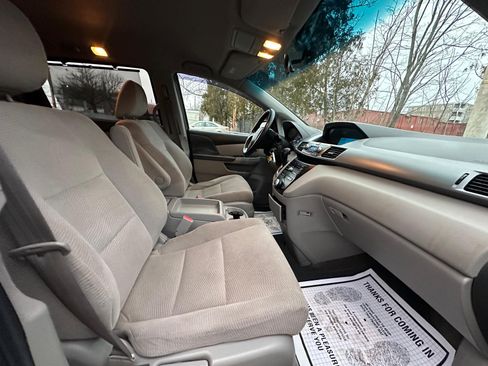 Used 2011 Honda Odyssey EX image 17