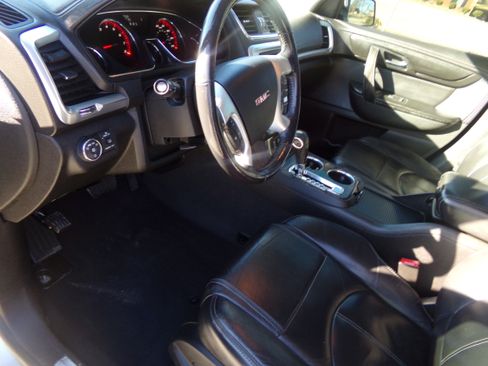 Used 2013 GMC Acadia SLT image 9