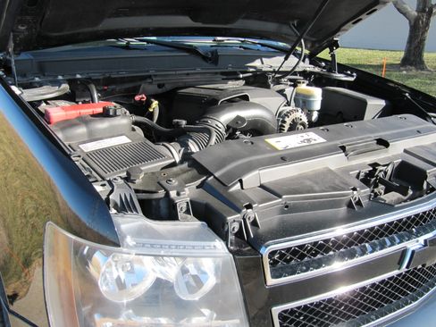 Used 2008 Chevrolet Avalanche LTZ image 5