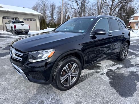 Used 2017 Mercedes-Benz GLC 300 image 1