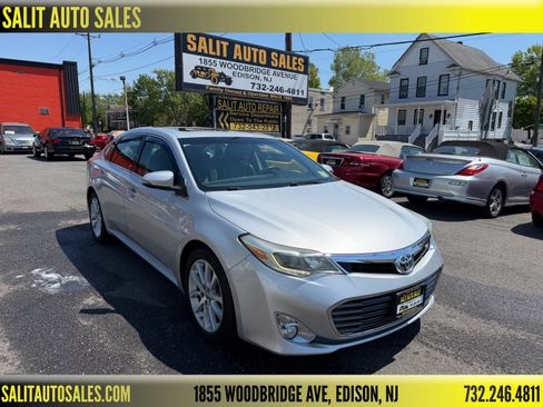 Used 2013 Toyota Avalon Limited FWD image 1