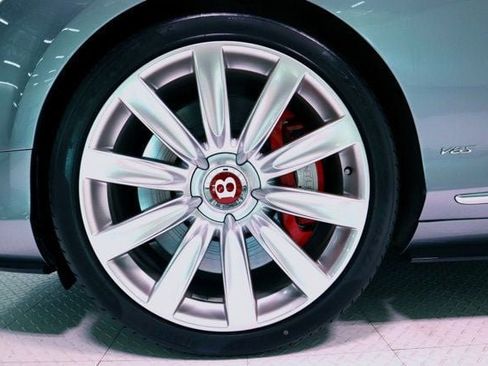 Used 2017 Bentley Continental GT image 32