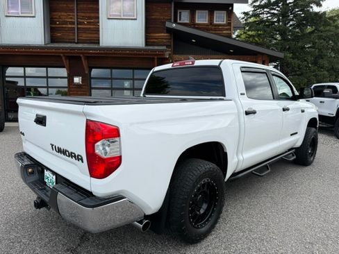 Used 2020 Toyota Tundra 4x4 CrewMax image 6
