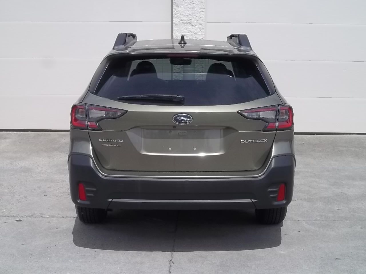 Used 2020 Subaru Outback Premium AWD/4WD image 5