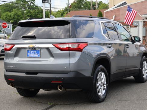 Used 2020 Chevrolet Traverse LT image 7