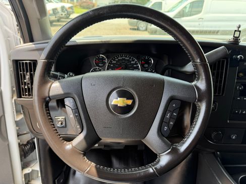 Used 2021 Chevrolet Express 2500 UNAVAIL RWD image 14