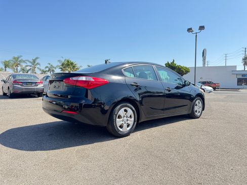 Used 2015 Kia Forte LX Sedan FWD image 9