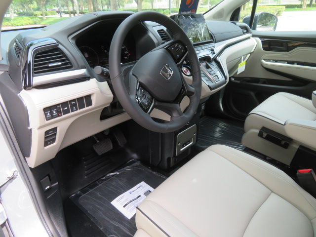 Used 2026 Honda Odyssey Touring image 27