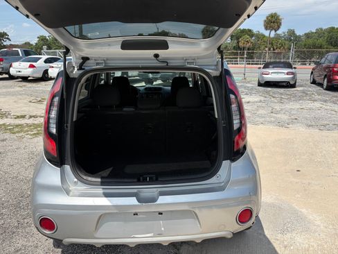 Used 2019 Kia Soul + FWD image 8