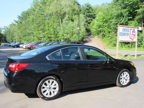 Used 2015 Subaru Legacy 2.5i Premium AWD/4WD image 7