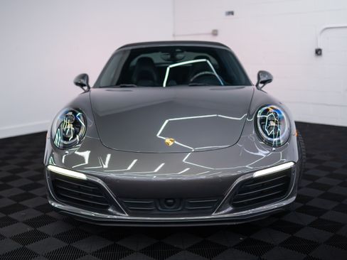 Used 2017 Porsche 911 Targa 4S image 3