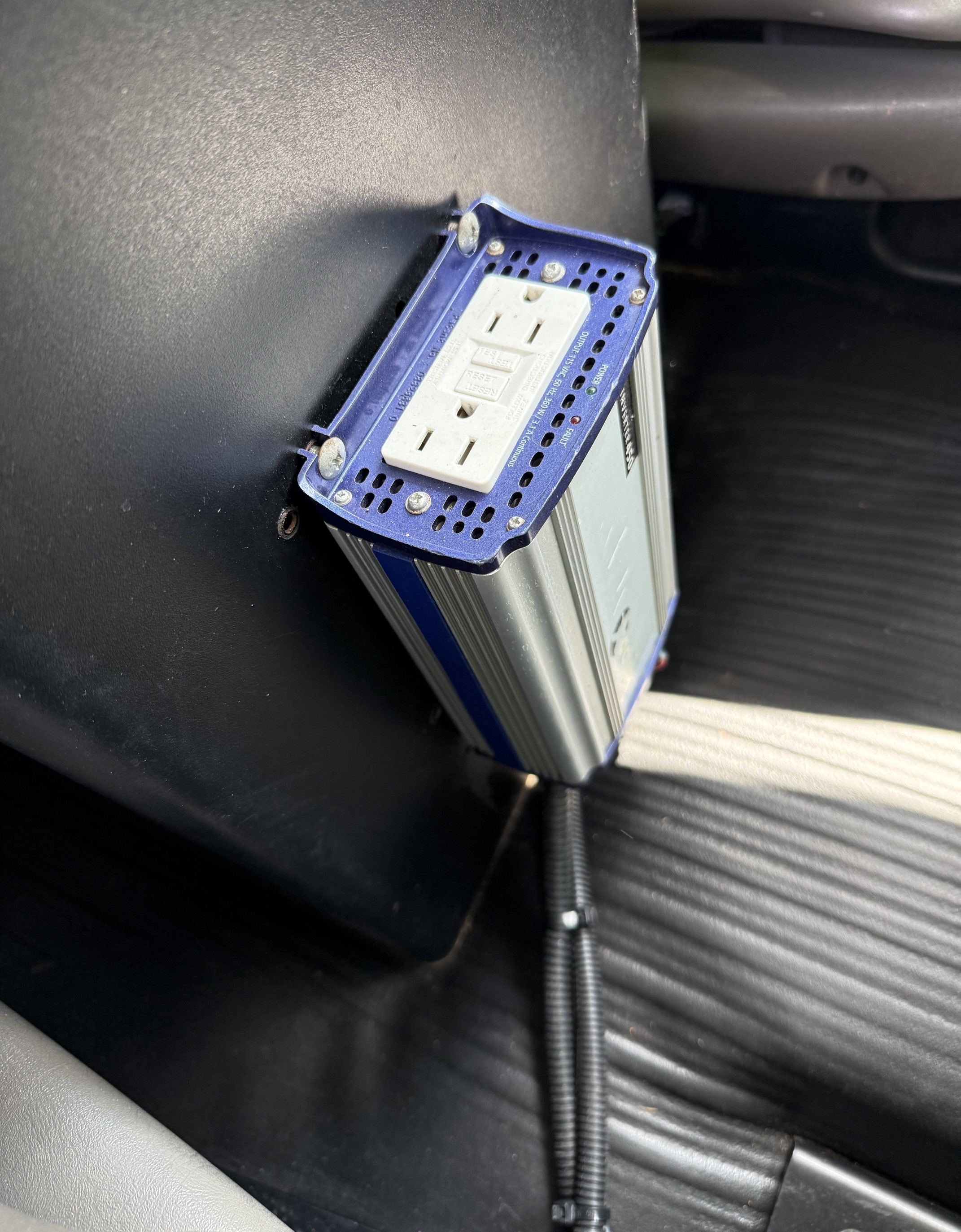 Used 2017 Chevrolet Express 2500 UNAVAIL RWD image 8