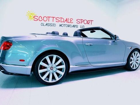 Used 2017 Bentley Continental GT image 8