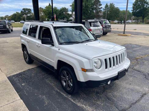 Used 2015 Jeep Patriot 4WD High Altitude image 5