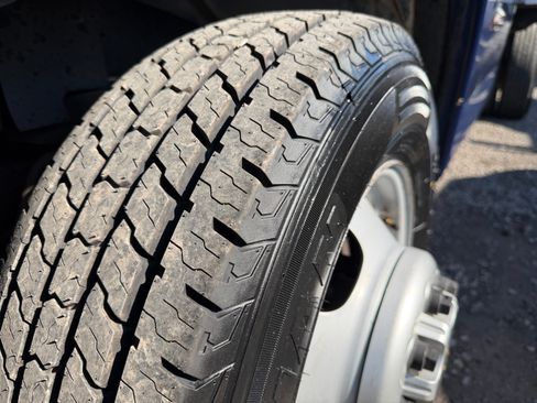 Used 2018 Chevrolet Express 3500 image 20