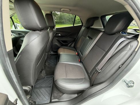 Used 2018 Buick Encore AWD Preferred image 17