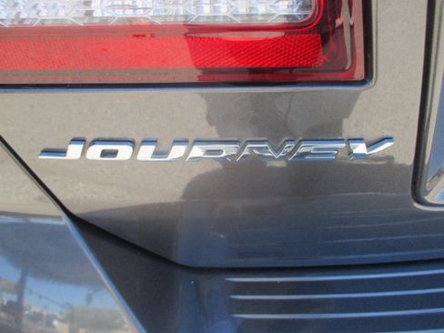 Used 2019 Dodge Journey Crossroad image 15