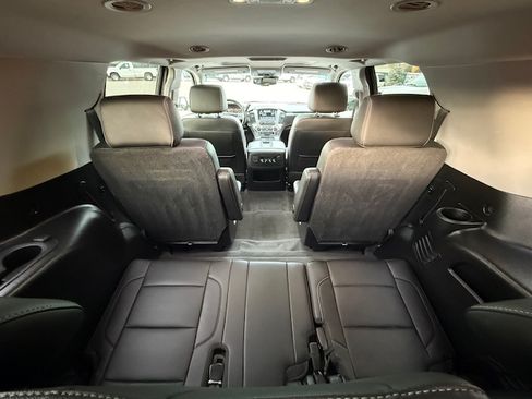 Used 2019 GMC Yukon SLT image 22