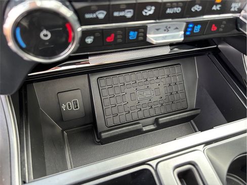 Used 2025 Ford F150 Lariat image 39